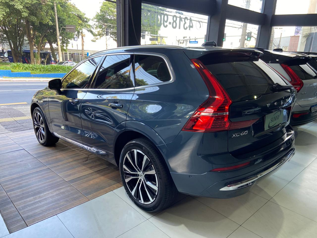 Volvo XC60 Azul