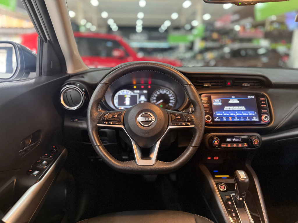 Nissan Kicks Branco