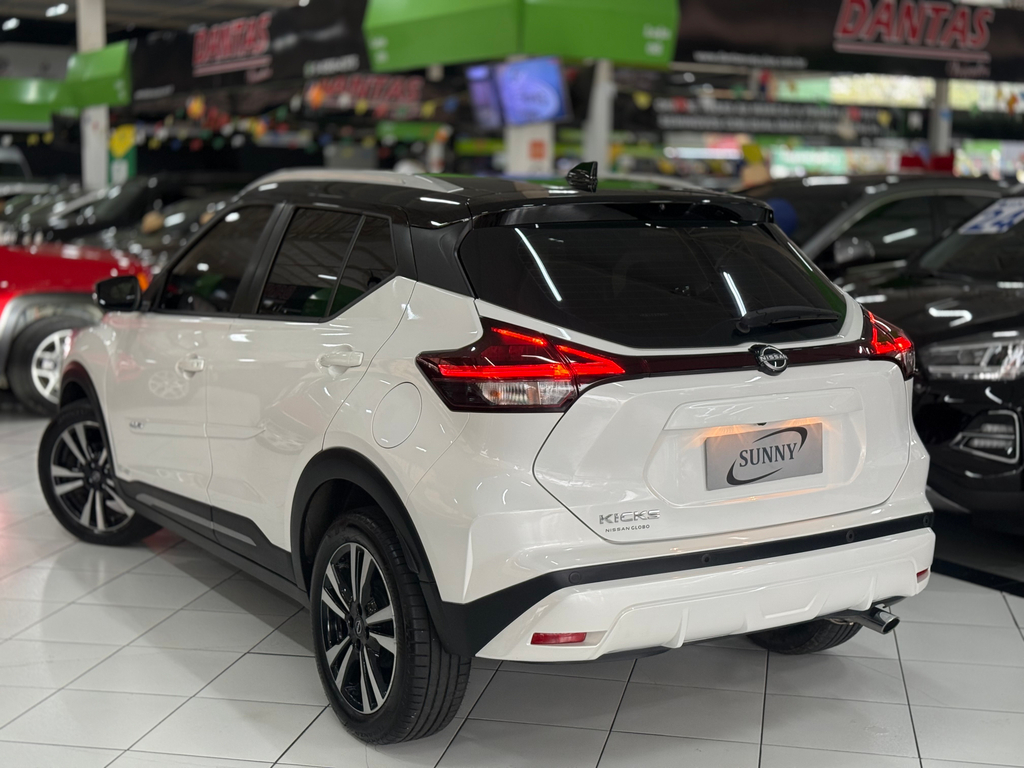 Nissan Kicks Branco