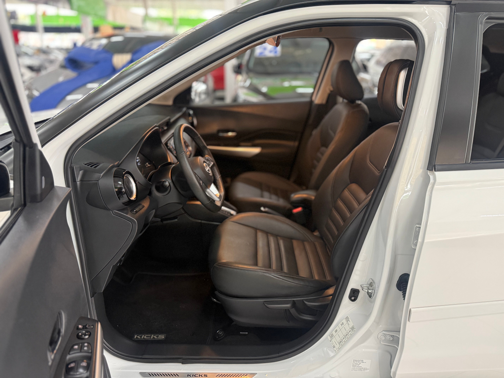 Nissan Kicks Branco