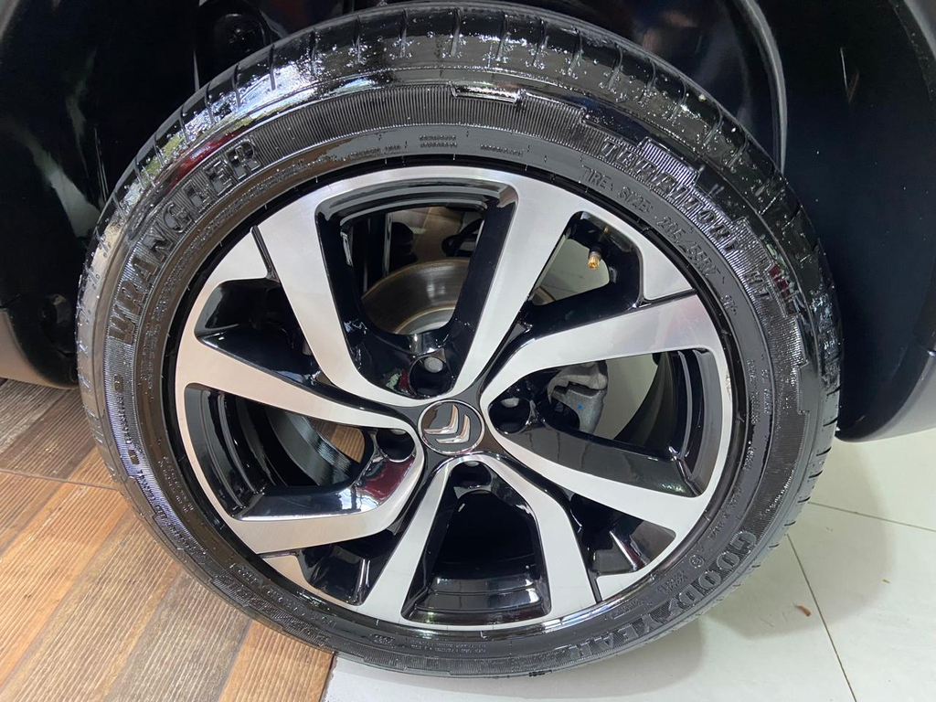 Citroen C4 Cactus Preto