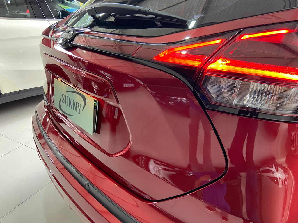 Nissan Kicks Vermelho