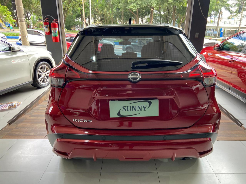 Nissan Kicks Vermelho