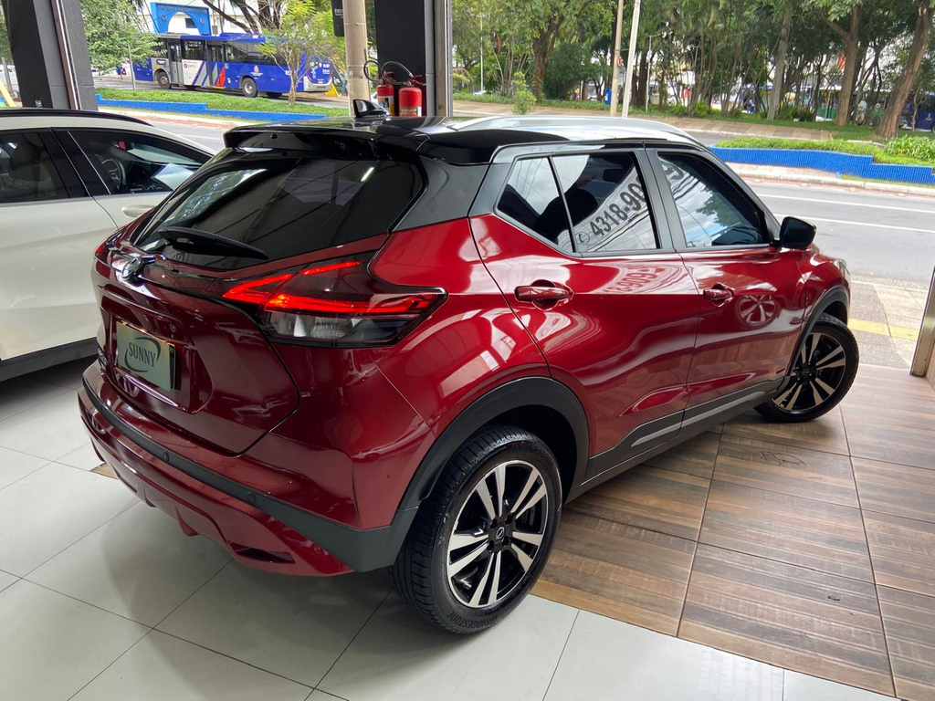 Nissan Kicks Vermelho