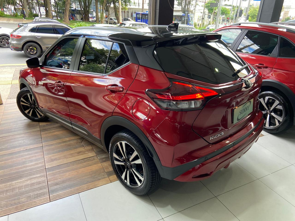 Nissan Kicks Vermelho