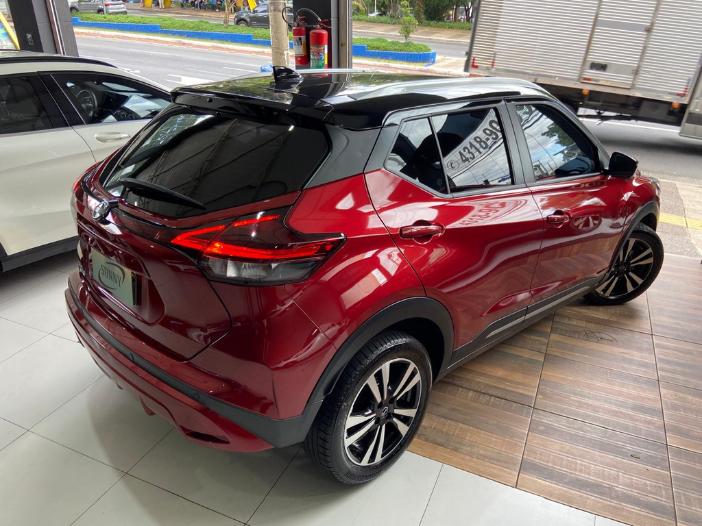 Nissan Kicks Vermelho