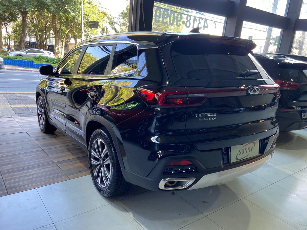 Chery Tiggo 8 Preto