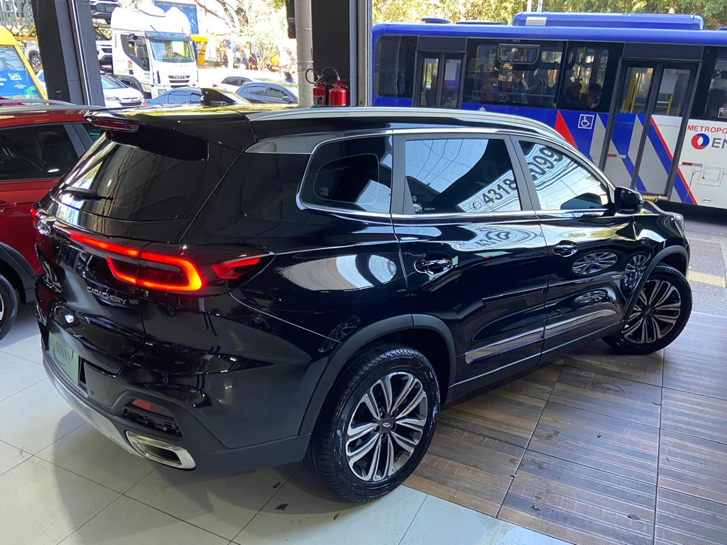 Chery Tiggo 8 Preto
