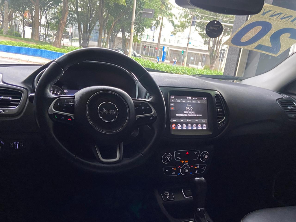 Jeep Compass Preto