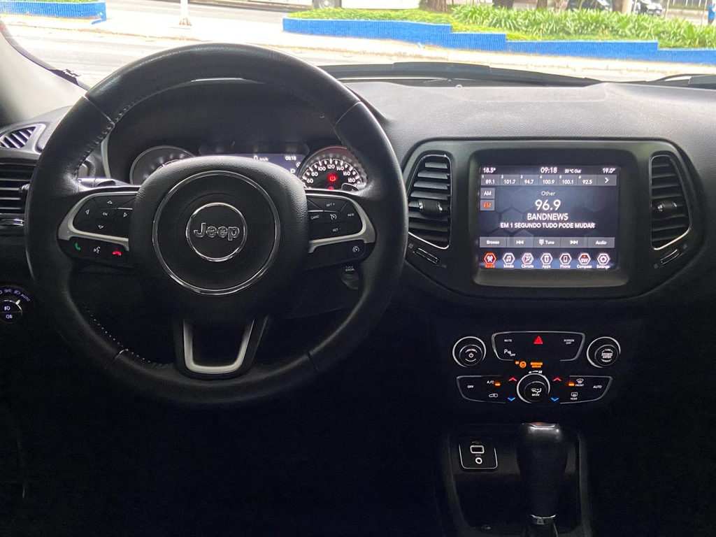 Jeep Compass Preto
