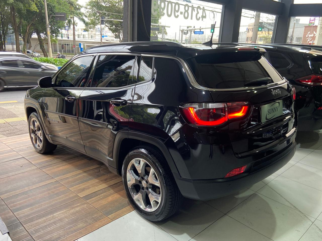 Jeep Compass Preto