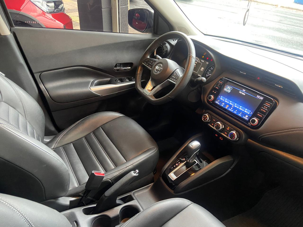 Nissan Kicks Cinza