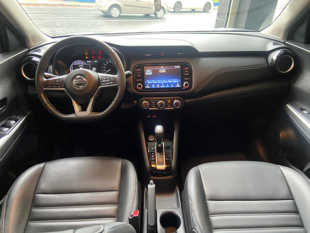 Nissan Kicks Cinza