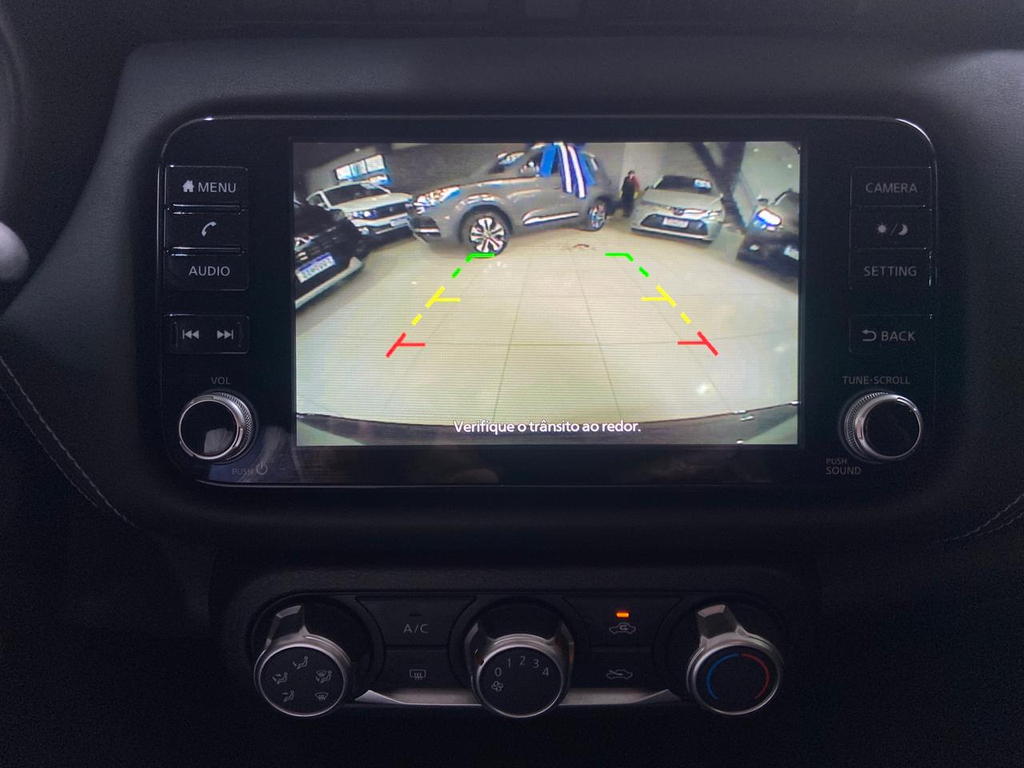 Nissan Kicks Cinza