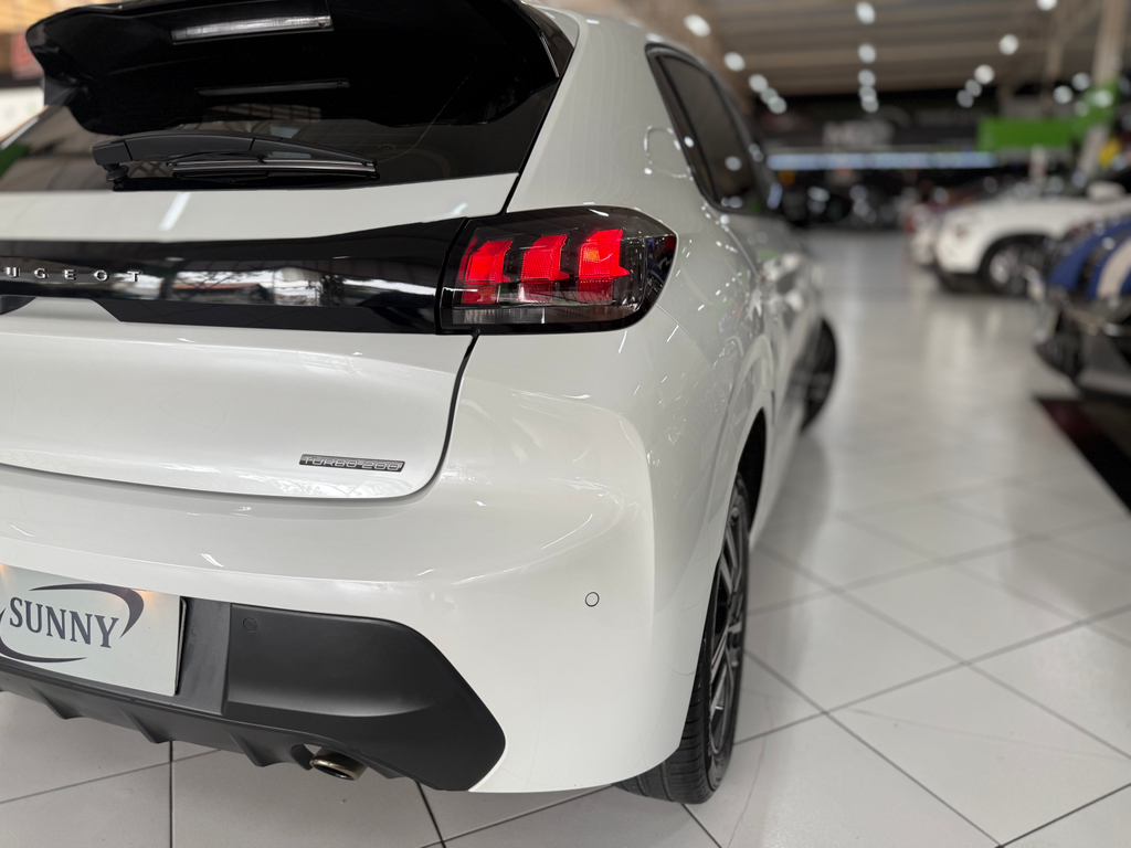 Peugeot 208 Branco