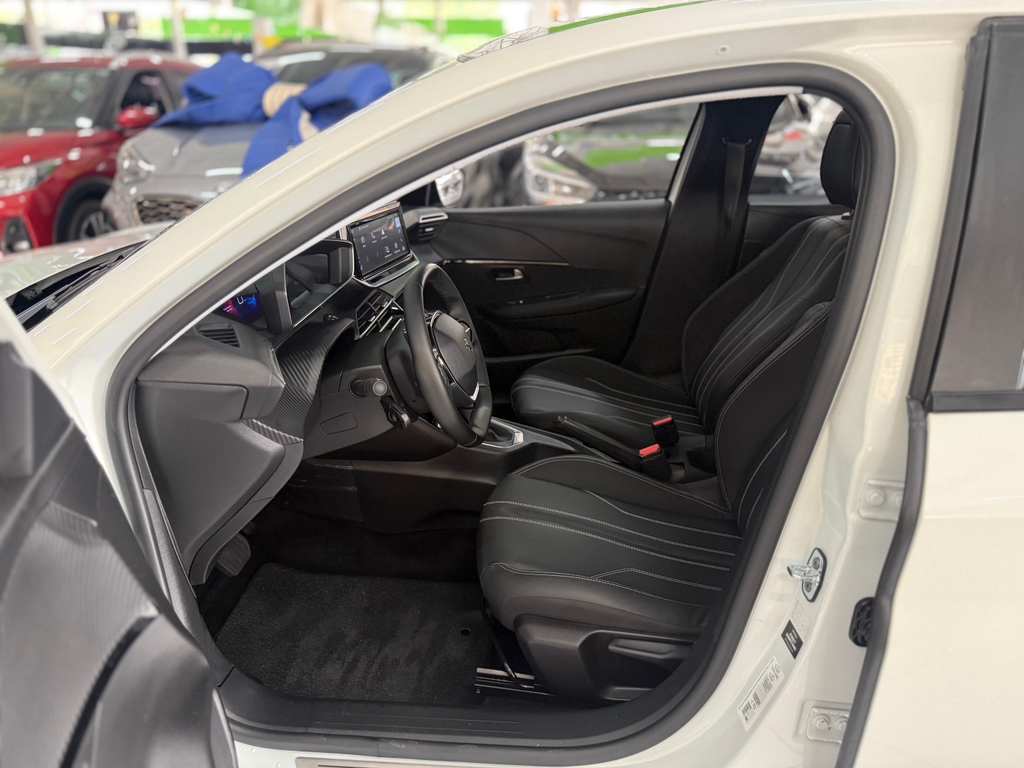 Peugeot 208 Branco
