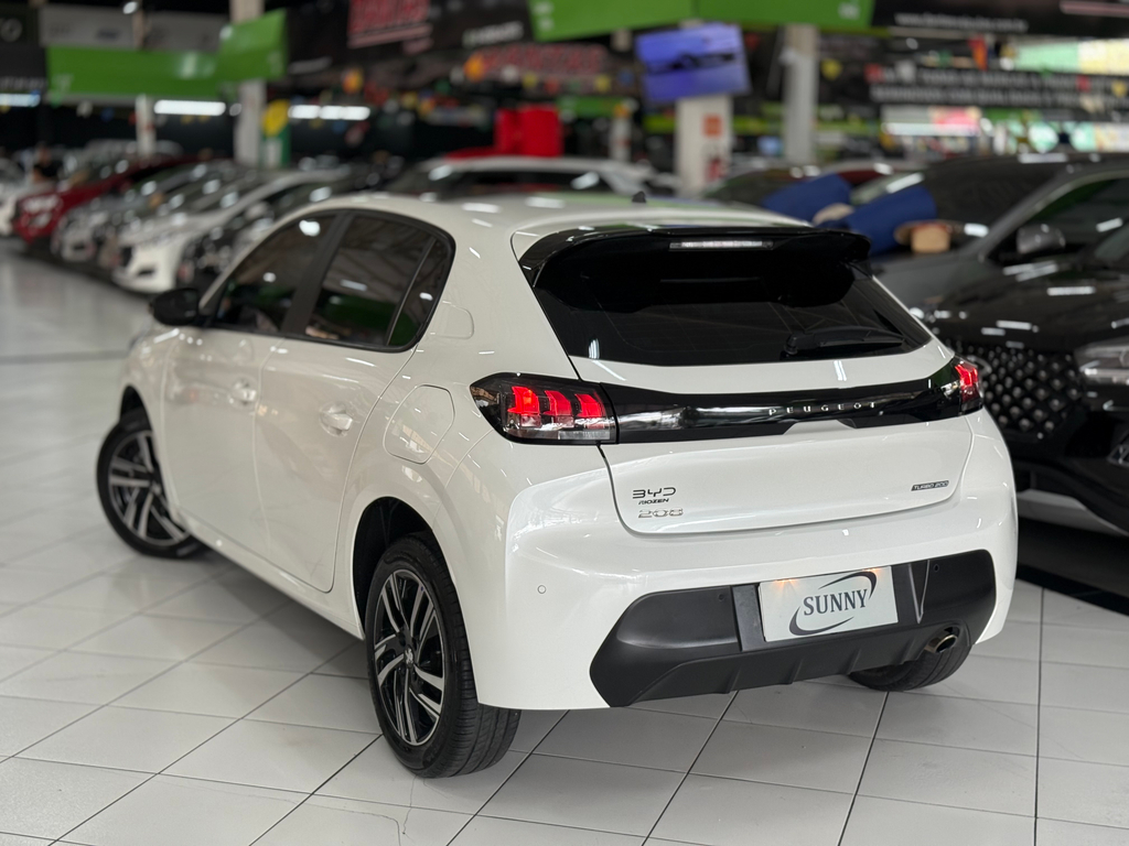 Peugeot 208 Branco