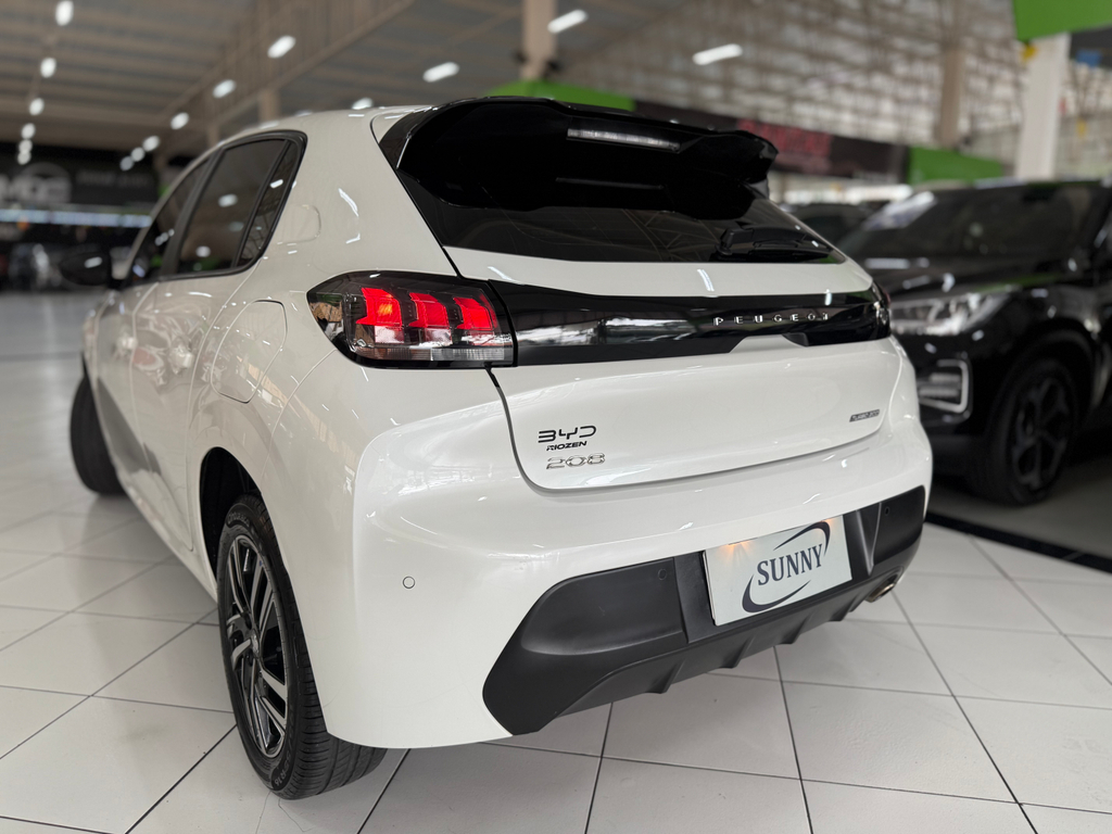 Peugeot 208 Branco
