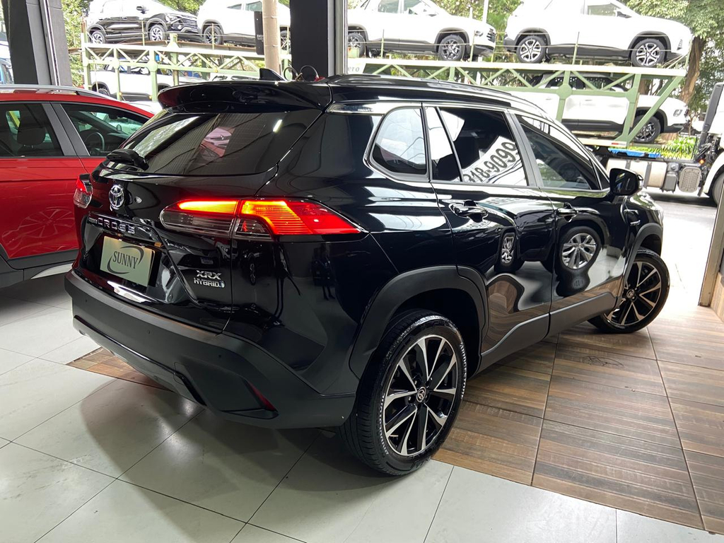 Toyota Corolla Cross Preto