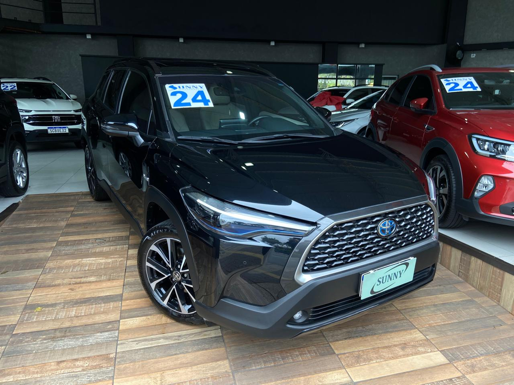 Toyota Corolla Cross Preto