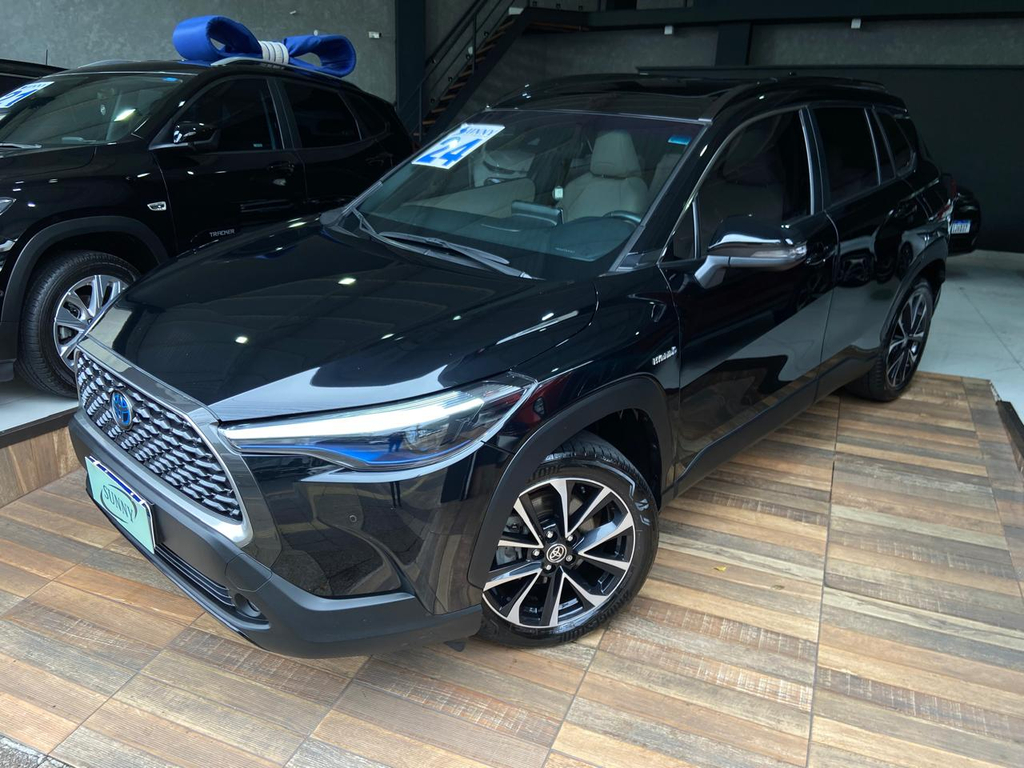 Toyota Corolla Cross Preto