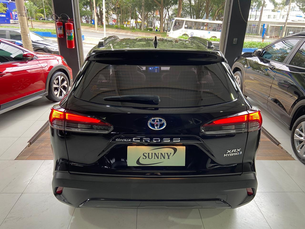 Toyota Corolla Cross Preto