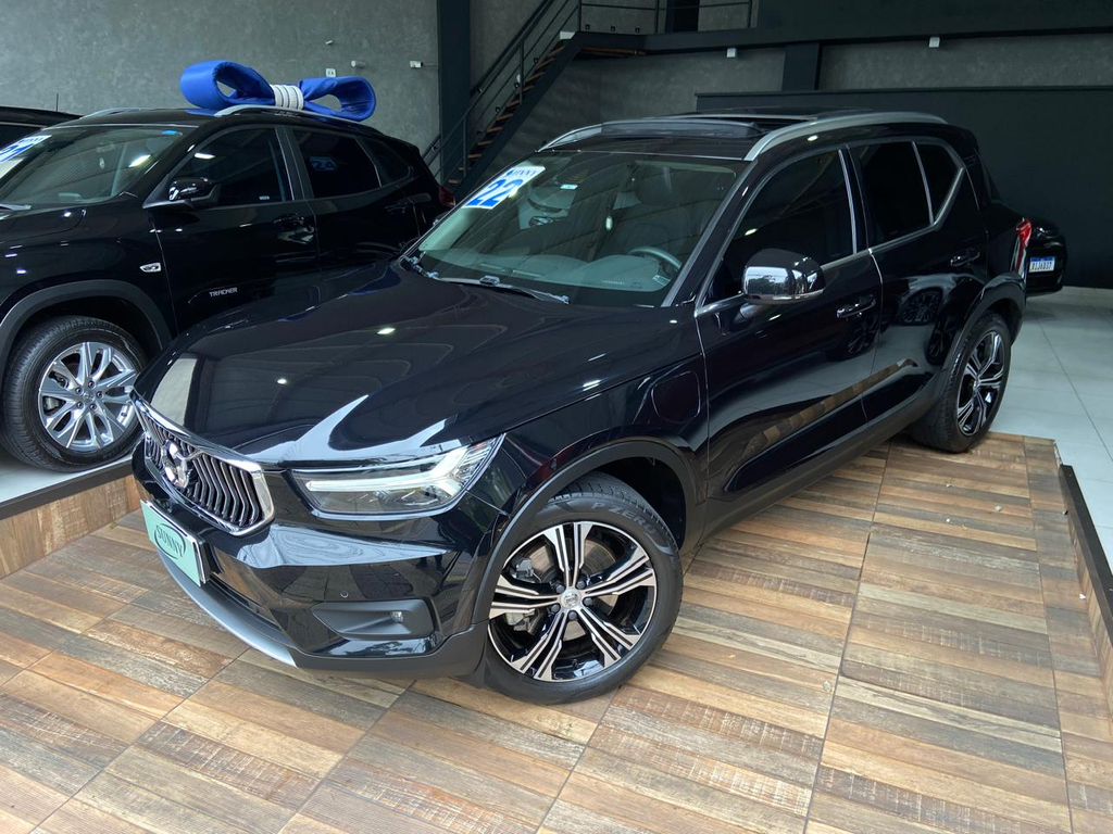 Volvo XC40 Preto