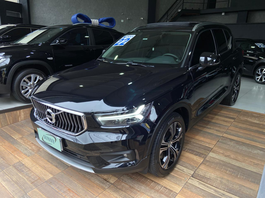 Volvo XC40 Preto