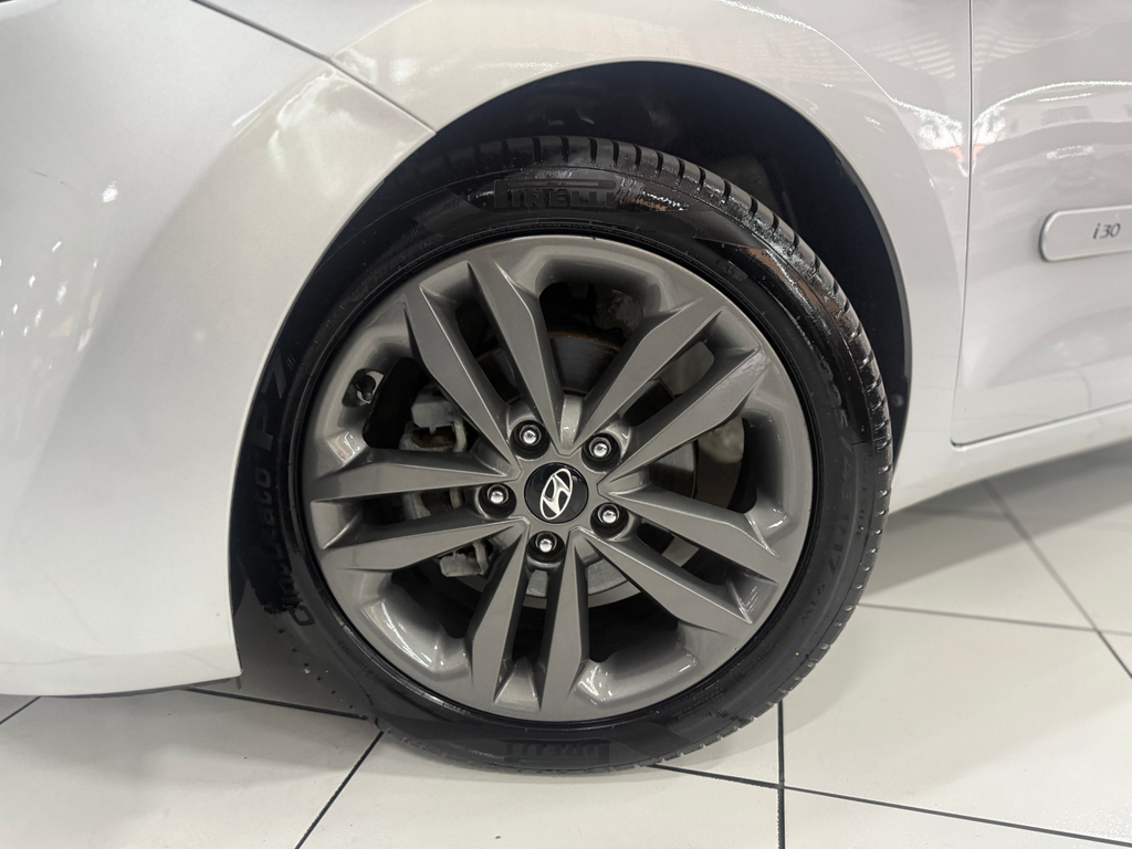 Hyundai i30 Prata