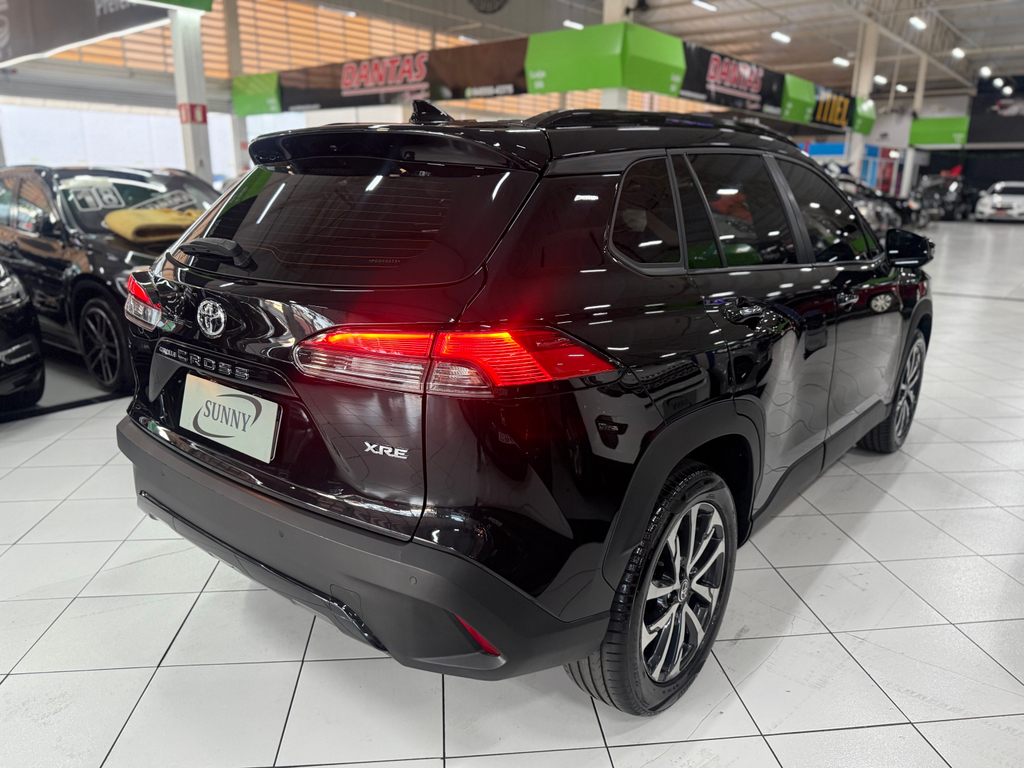 Toyota Corolla Cross Preto