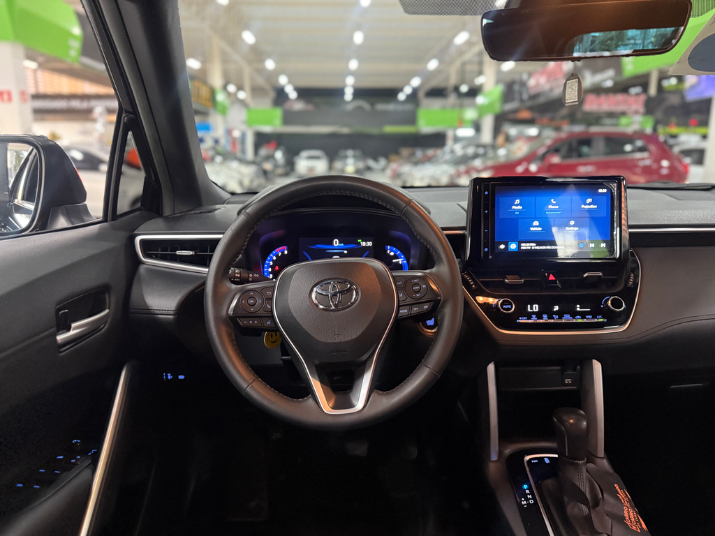 Toyota Corolla Cross Preto