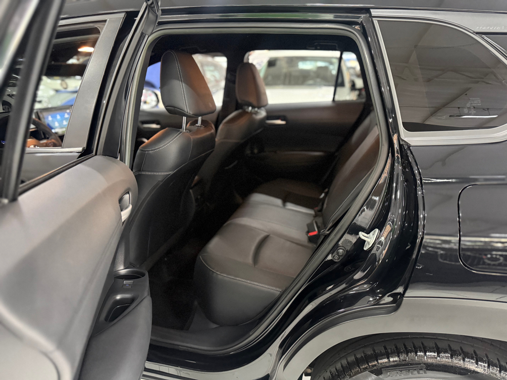 Toyota Corolla Cross Preto