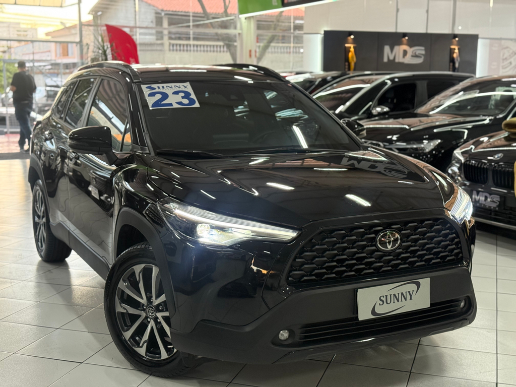 Toyota Corolla Cross Preto