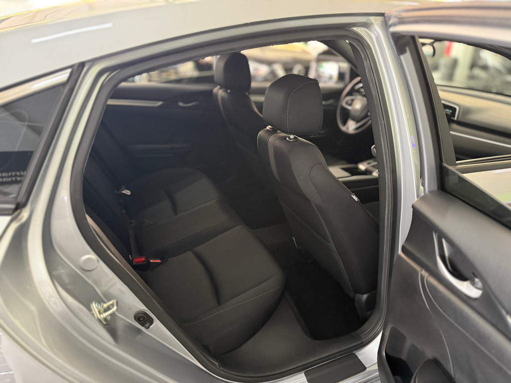 Honda Civic Sedan Prata