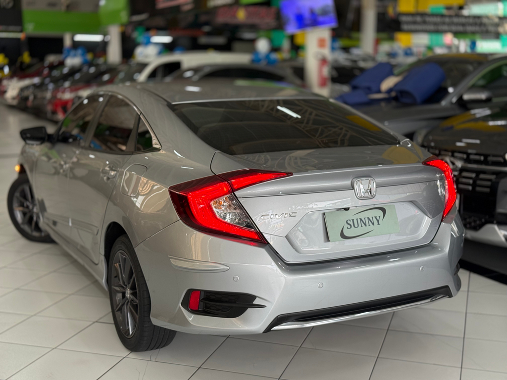 Honda Civic Sedan Prata