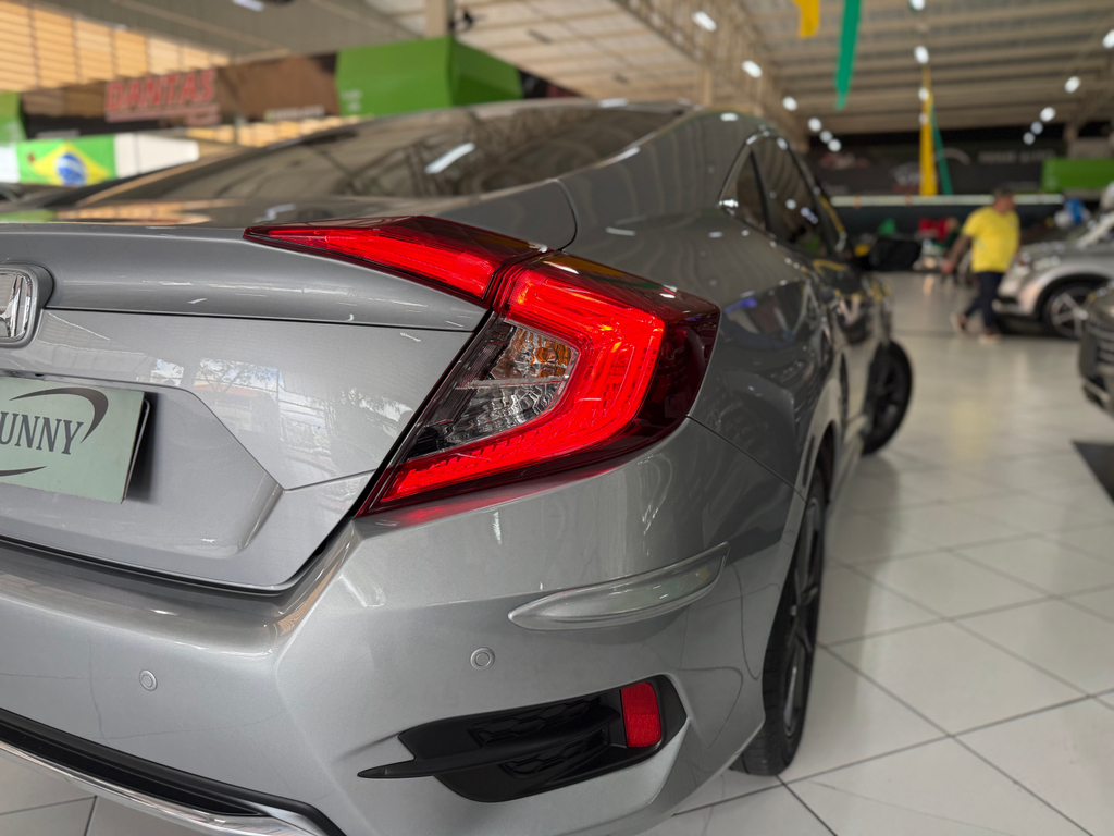 Honda Civic Sedan Prata
