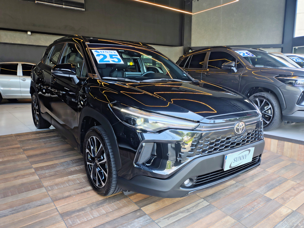 Toyota Corolla Cross Preto