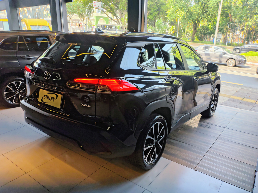 Toyota Corolla Cross Preto