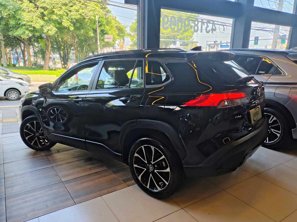 Toyota Corolla Cross Preto
