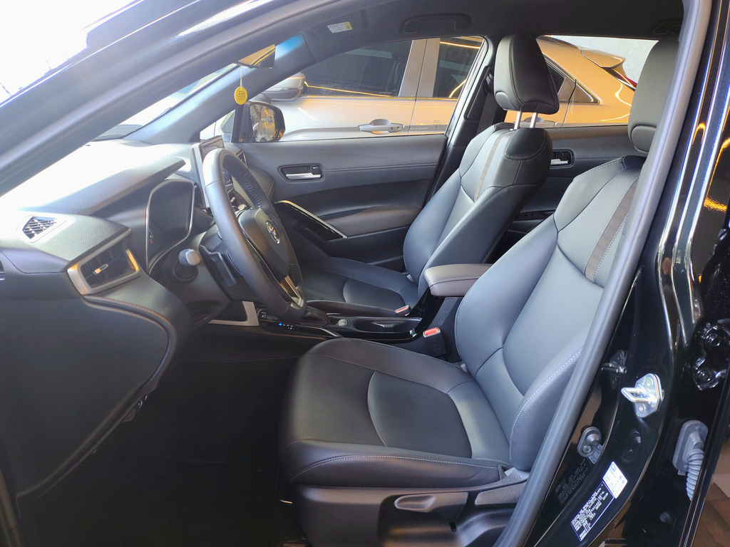 Toyota Corolla Cross Preto