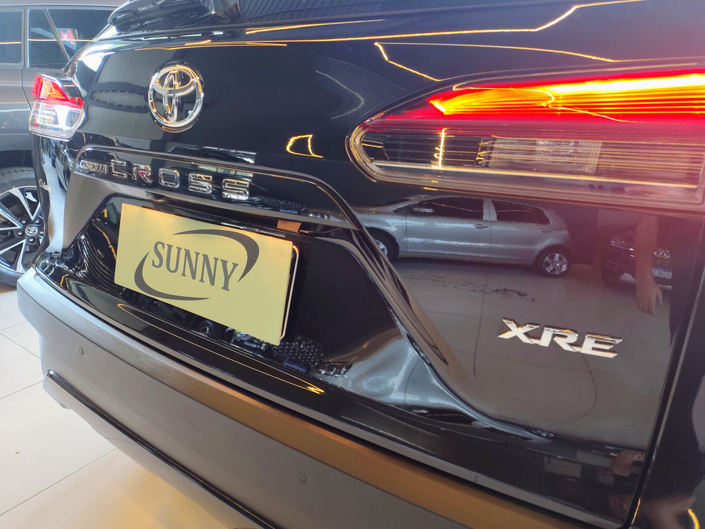 Toyota Corolla Cross Preto