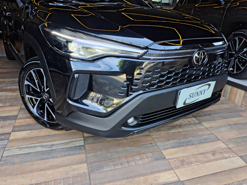 Toyota Corolla Cross Preto