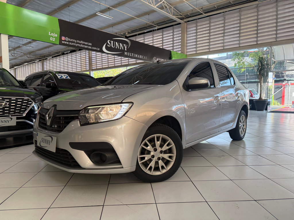 Renault Logan Prata