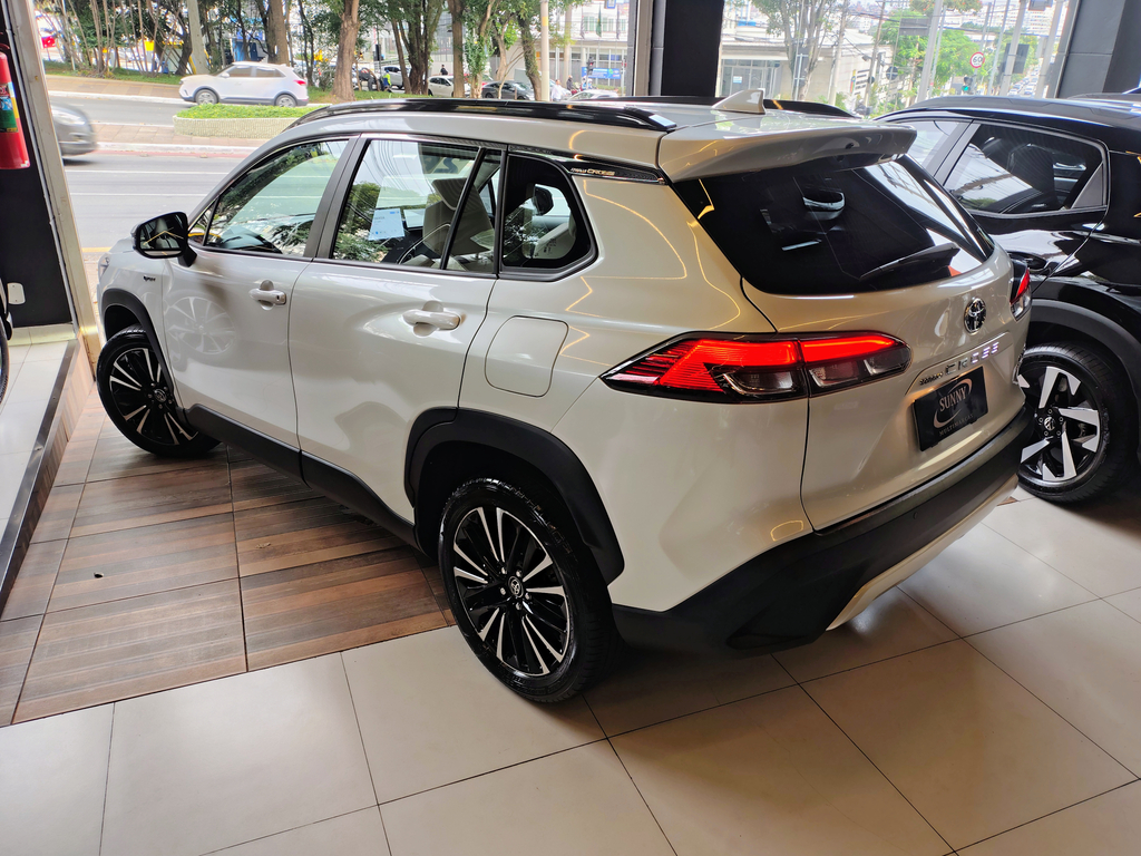Toyota Corolla Cross Branco
