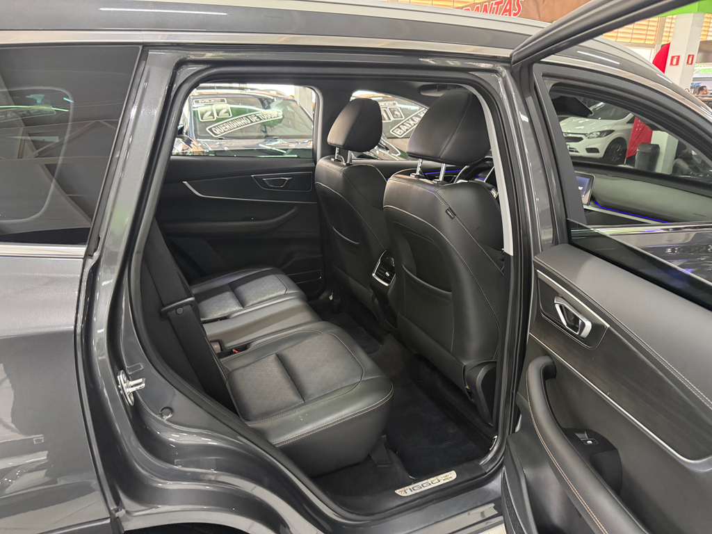 Chery Tiggo 8 Cinza