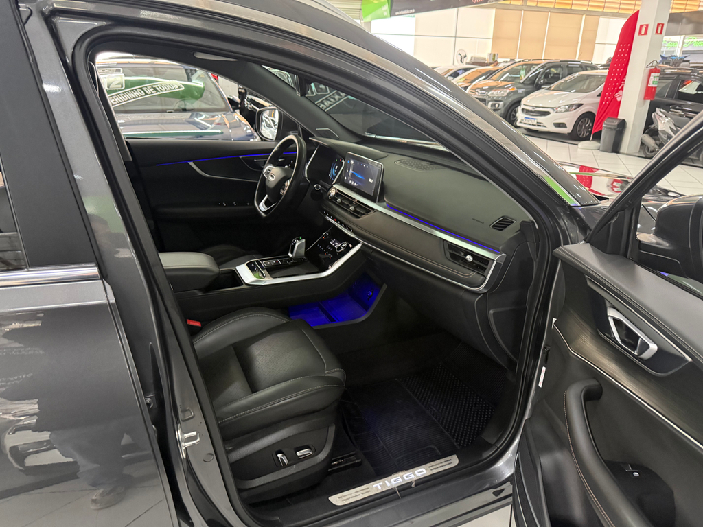 Chery Tiggo 8 Cinza