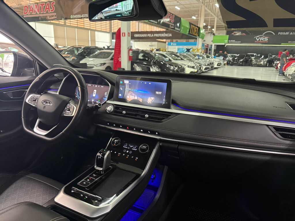 Chery Tiggo 8 Cinza