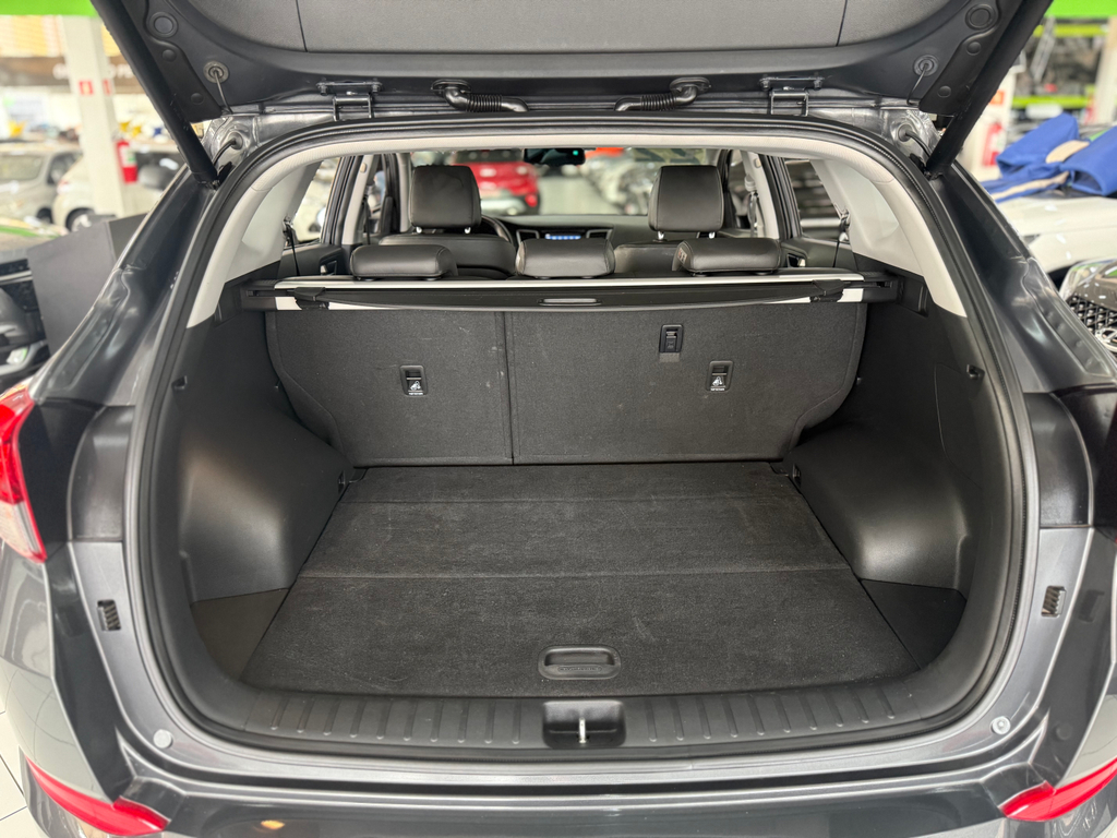 Hyundai Tucson Cinza