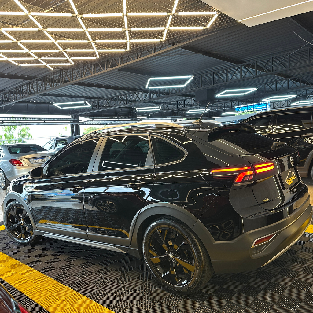 Volkswagen Nivus Preto