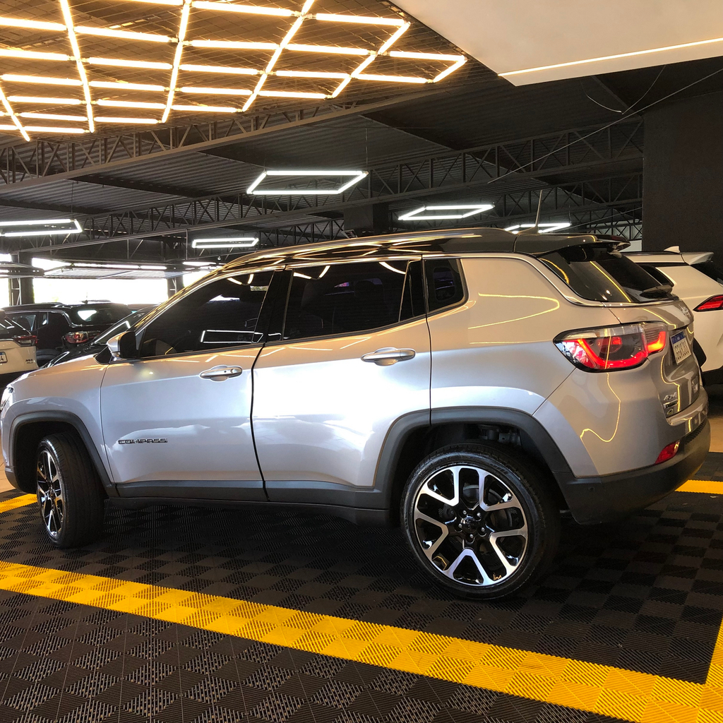 Jeep Compass Prata